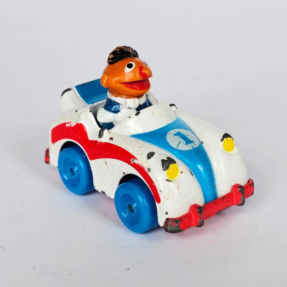 1983 Playskool Sesame‎ Street Ernie Diecast Race Car White Blue Red Vintage Toy